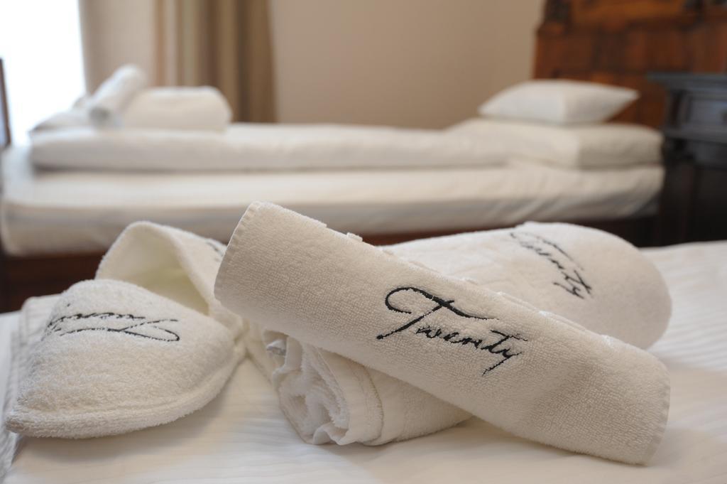 Bed & Breakfast Twenty Kikinda 客房 照片